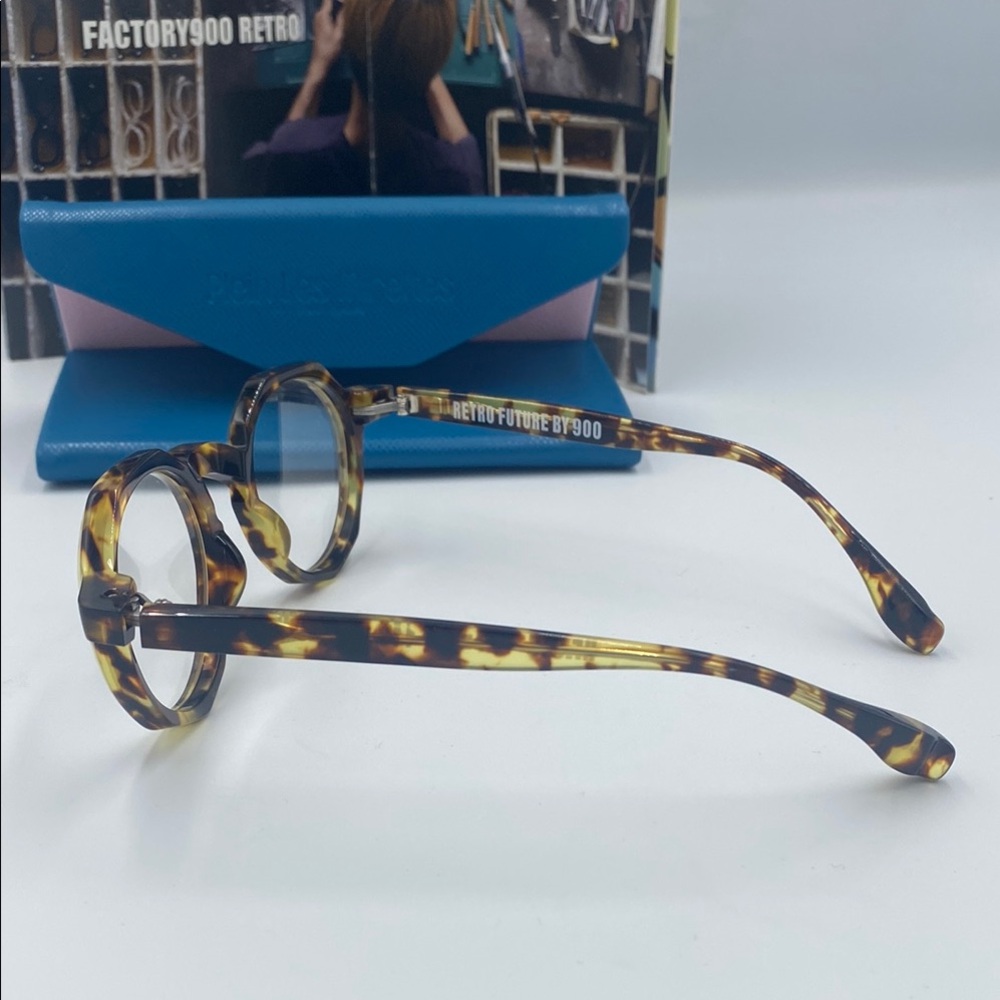 Factory 900 Tortoise Shell Glasses. - Picture 5 of 7